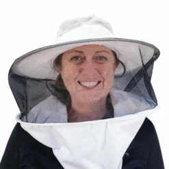 Round Veil & Incorporated Hat